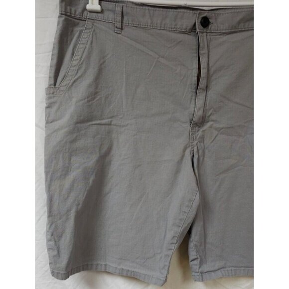 Dickies Sz 44 Grey Loose Fit Chino Cellphone Pockets Work Shorts 11" Inseam - Picture 2 of 9